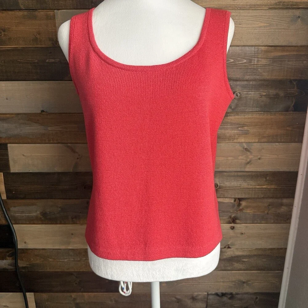St. John Women’s Santana Knit Tank Top Shell Size M Pink Coral Sleeveless Scoop - Picture 3 of 11